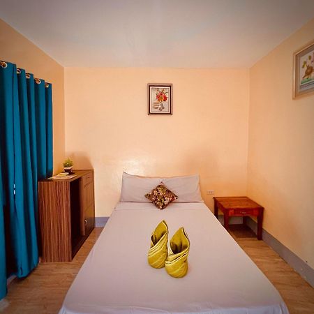Indino Guesthouse モアルボアル エクステリア 写真