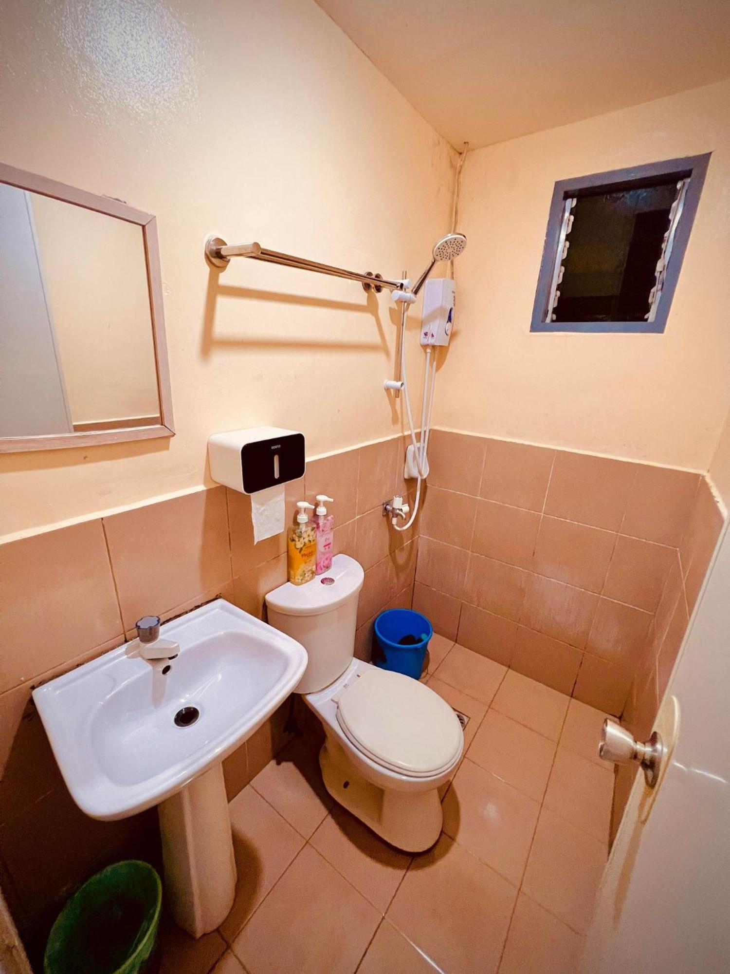Indino Guesthouse モアルボアル エクステリア 写真