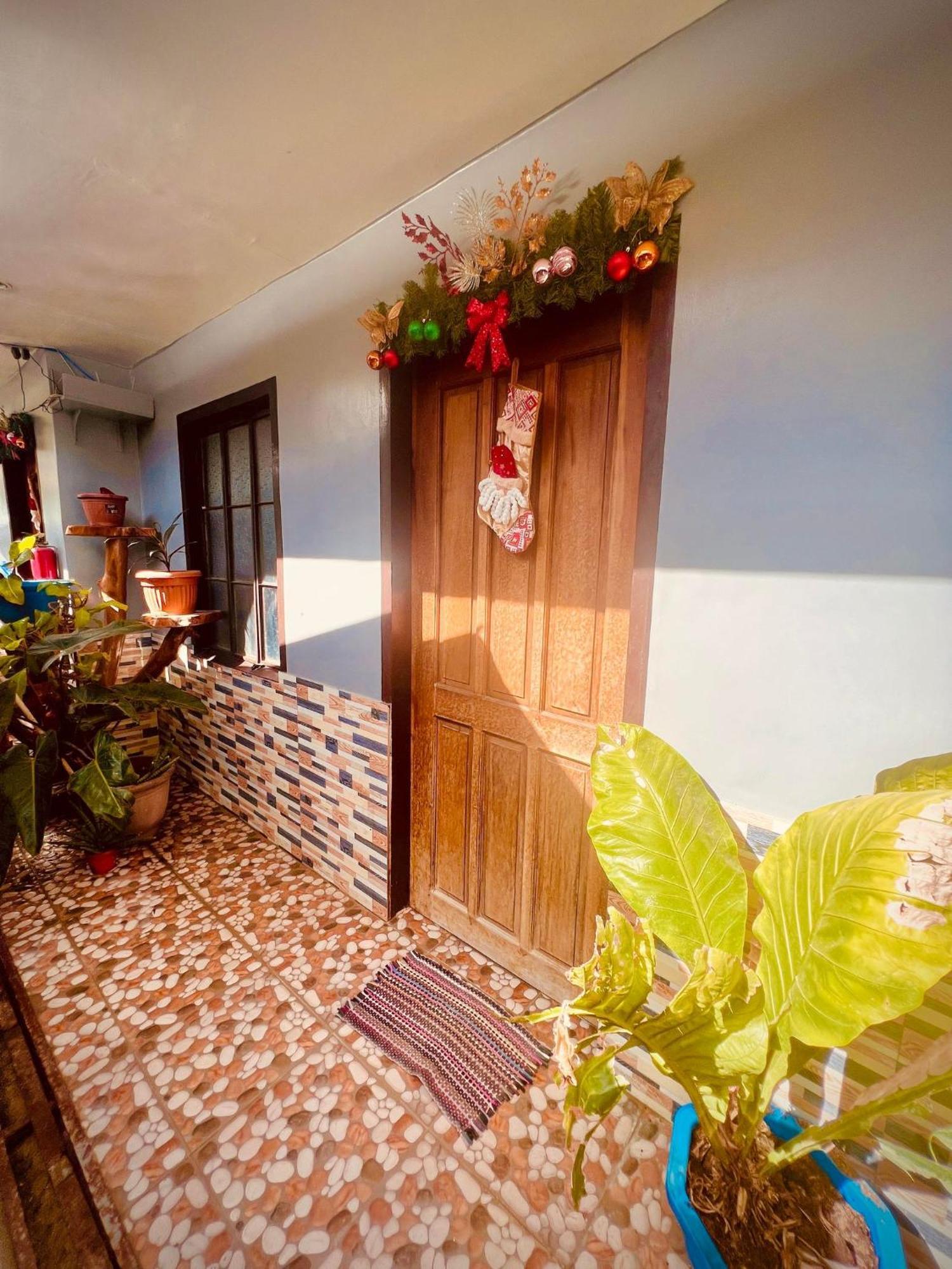 Indino Guesthouse モアルボアル エクステリア 写真