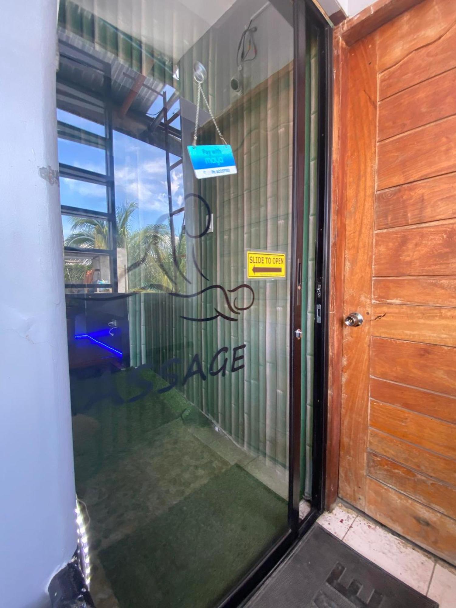 Indino Guesthouse モアルボアル エクステリア 写真